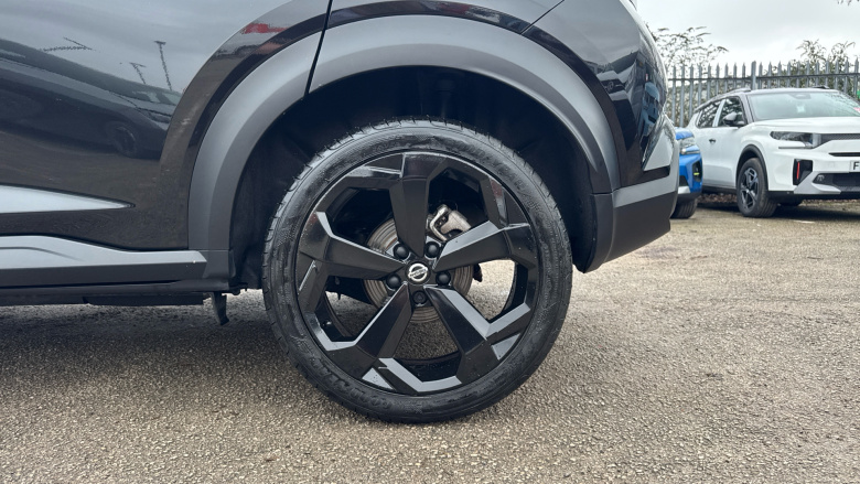 Nissan Juke 1.0 DiG-T 114 Tekna 5dr Petrol Hatchback